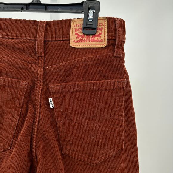 Levi's High Waisted Mom Jeans WMNS 25 Burnt Orange Tapered Leg Corduroy Zip Fly - Picture 6 of 12